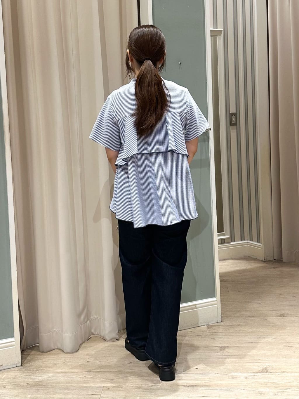 Ririさんの「grove｜【Lee&times;grove別注】WIDE DENIM PANTS」を使ったコーディネート