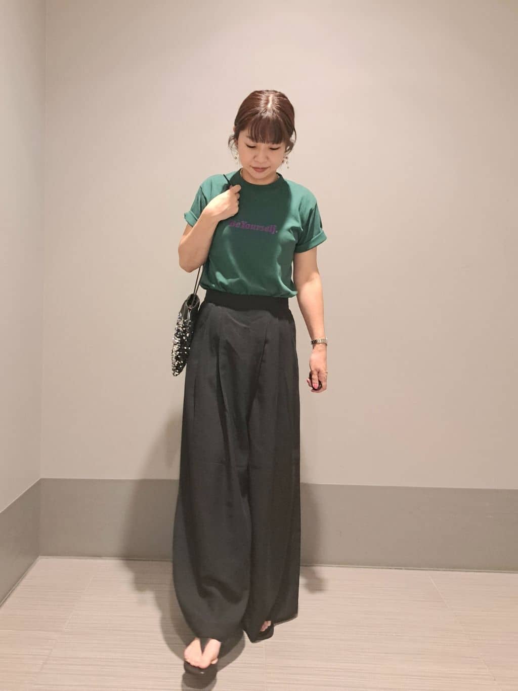 Takahashiさんの「DRESSTERIOR｜◆スパンコール2WAYポシェット」を使ったコーディネート