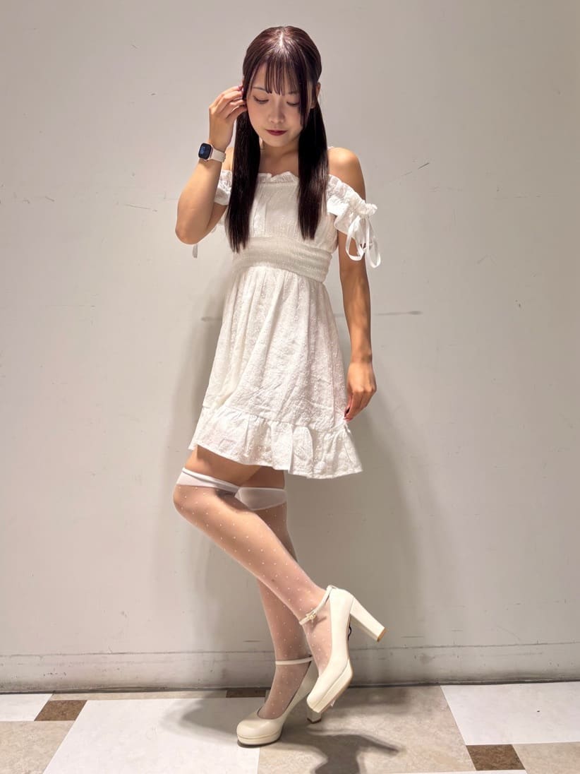 せらら⭐️さんの「ESPERANZA｜3WAYチャンキーヒールパンプス」を使ったコーディネート