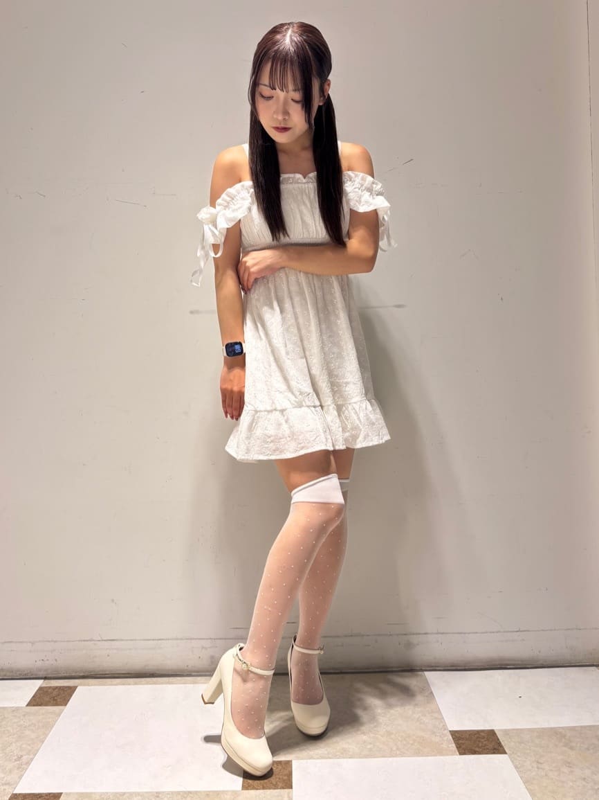 せらら⭐️さんの「ESPERANZA｜3WAYチャンキーヒールパンプス」を使ったコーディネート