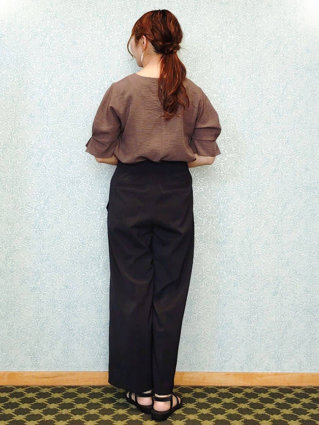 かどさんの「index｜《8色展開／XS-LLサイズ》タックパフスリーブブラウス【洗濯機洗い可／吸水速乾／防シワ／抗ピル】」を使ったコーディネート