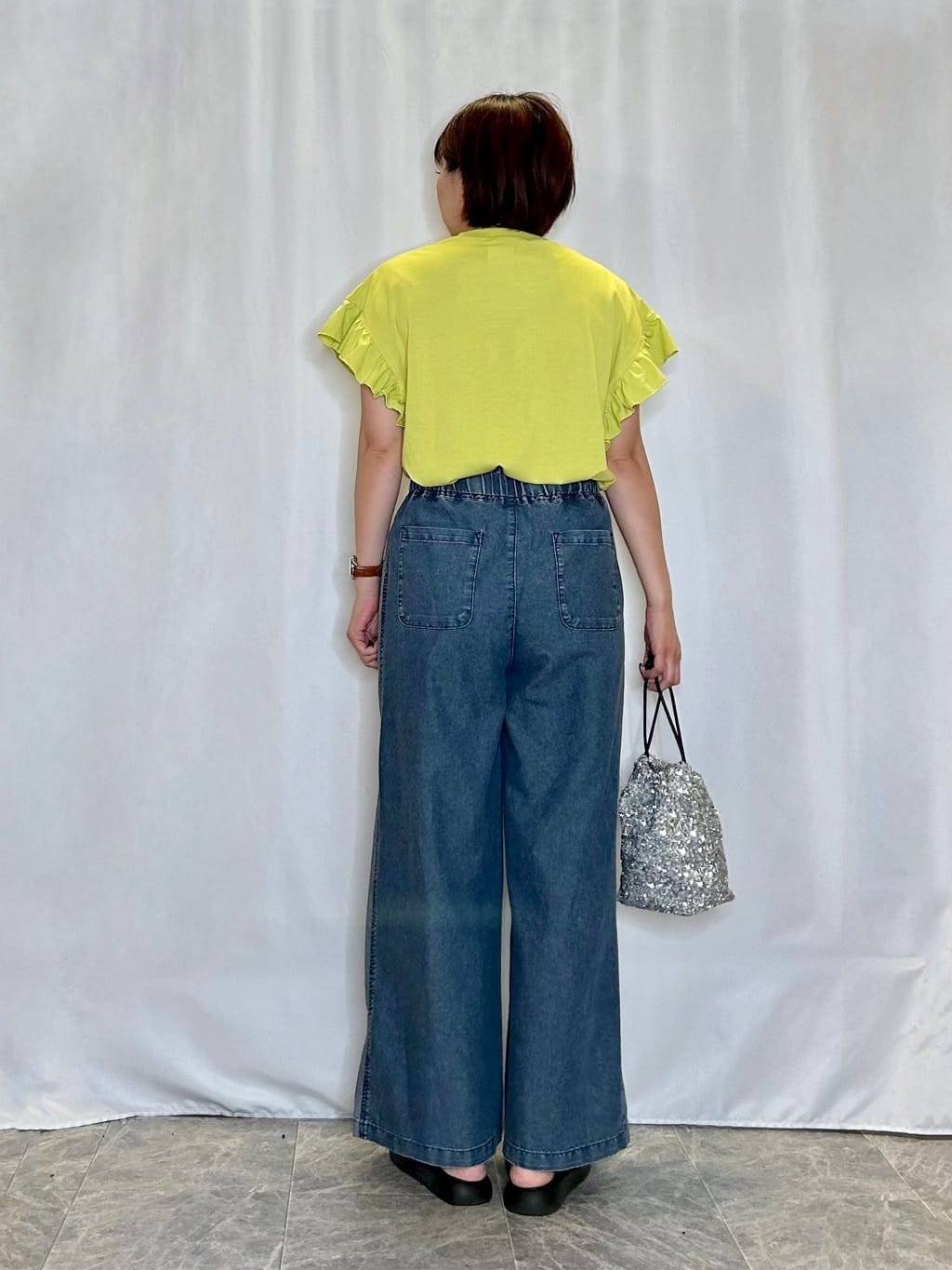 ネリさんの「SHOO･LA･RUE｜【S-LL/汗ジミ軽減/ひんやり/UVカット】フリルTシャツ」を使ったコーディネート
