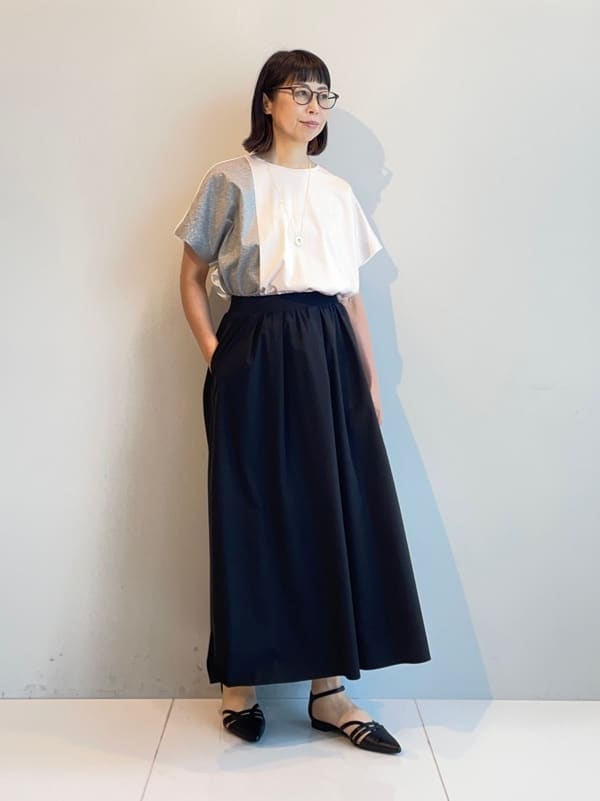 murayamaさんの「INDIVI｜【洗える／汗ジミ防止】バイカラー＆アシメヘム Tシャツ」を使ったコーディネート