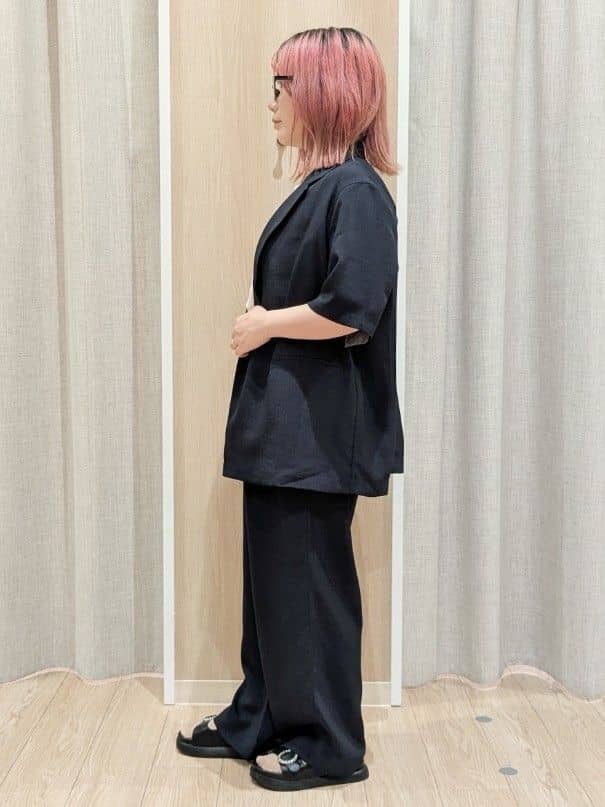 minさんの「grove｜軽やかに羽織れて、きちんと見え ハーフスリーブテーラードジャケット」を使ったコーディネート