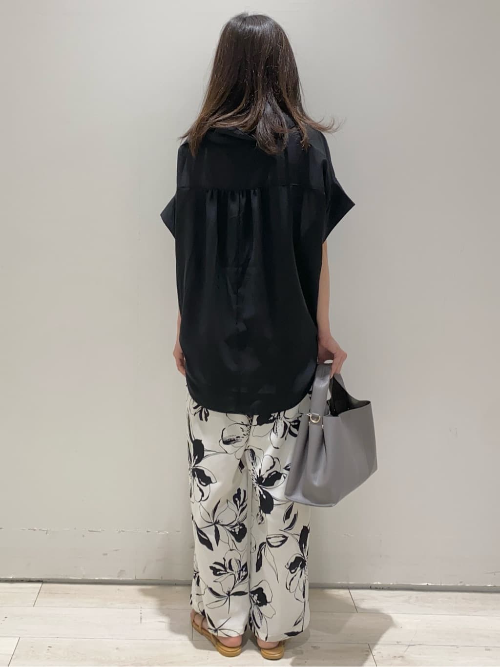 shikaさんの「THE SHOP TK｜◆華奢ストラップサンダル」を使ったコーディネート