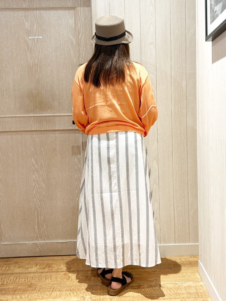 yukaさんの「SHOO･LA･RUE｜ニュアンスデザインがこなれ見え 刺繍デザイン シアーカーディガン」を使ったコーディネート