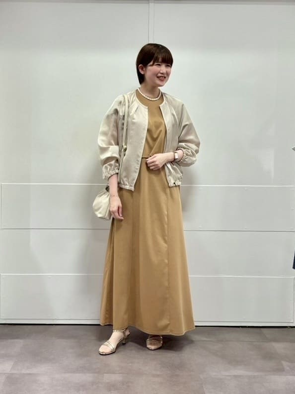 MOMOKOさんの「UNTITLED｜◆【トレンド/洗える/軽い】シアーブルゾン」を使ったコーディネート