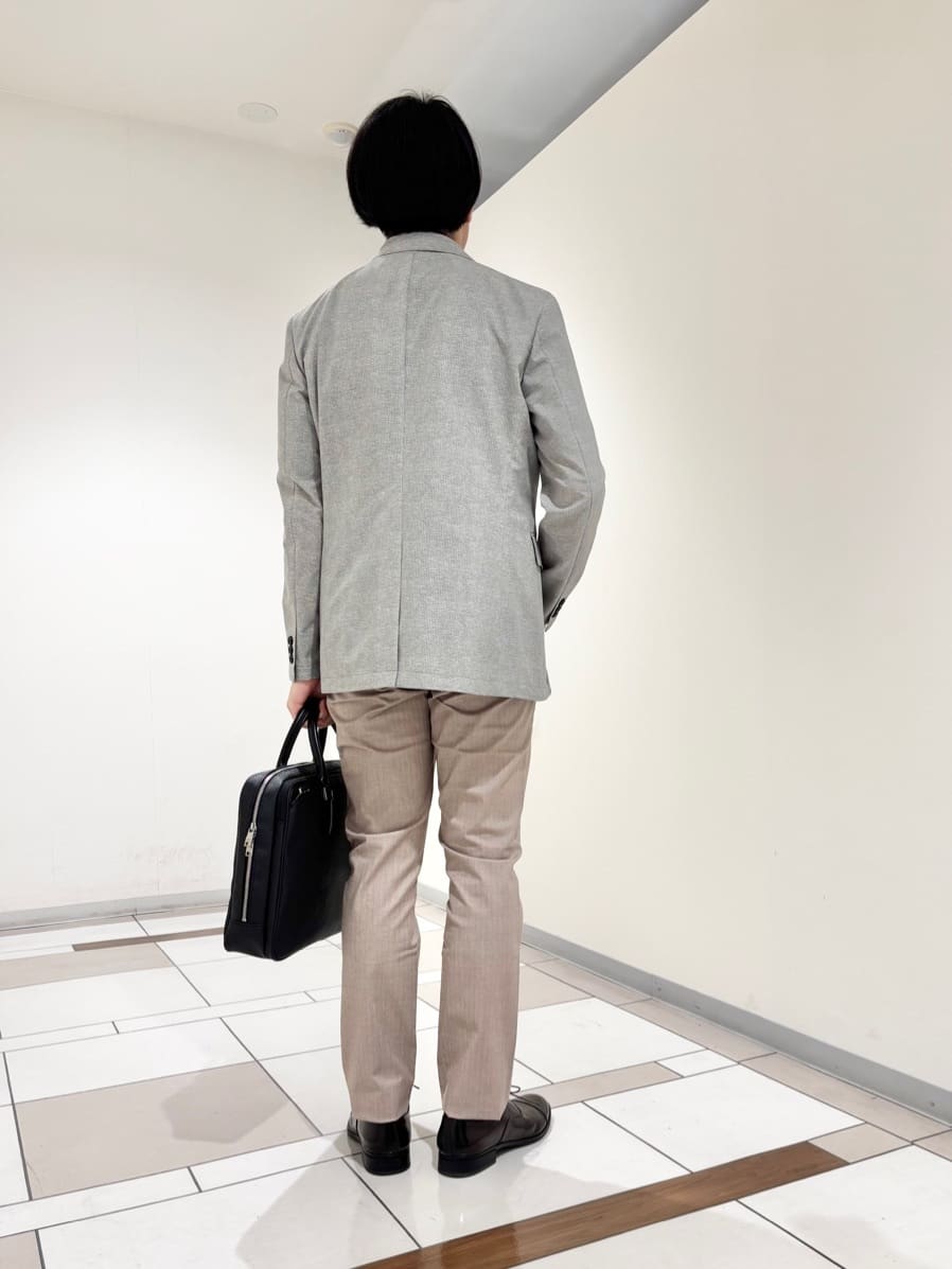 及川さんの「TAKEO KIKUCHI｜【抗菌防臭】COOL DOTS（R）ドビープリント ジャケット」を使ったコーディネート