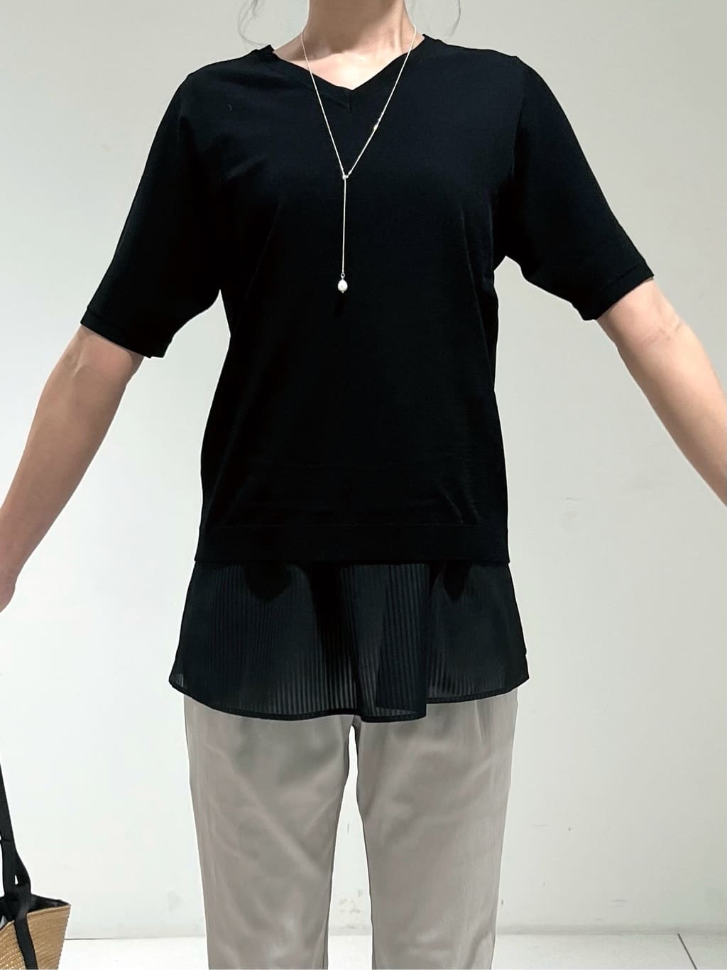 shioriさんの「INDIVI｜【洗える／レイヤードにも活躍】ペプラムインナートップス」を使ったコーディネート