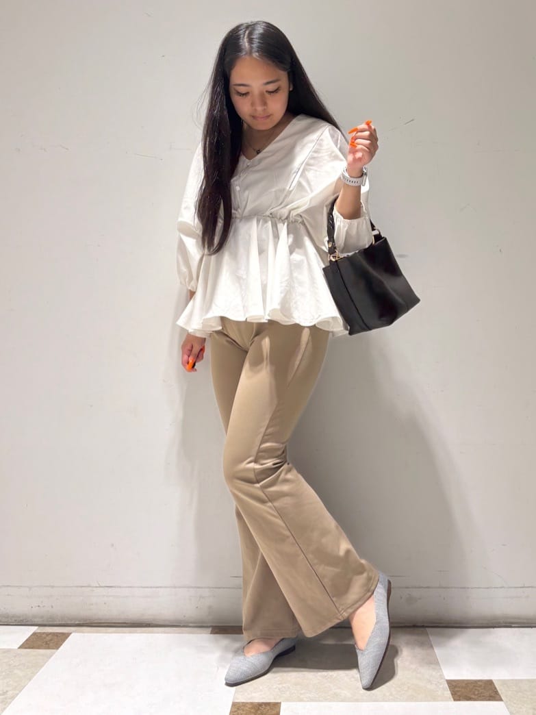 のはらっちょさんの「ESPERANZA｜Oito和紙フラットパンプス」を使ったコーディネート