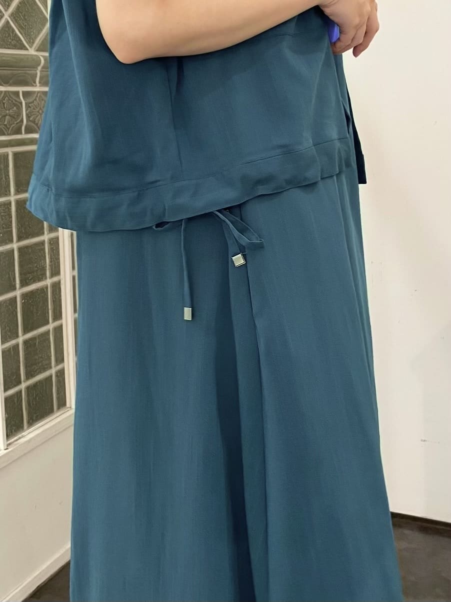 なるみんさんの「grove｜◆【品よく着こなす、大人のワークスタイル】ワークジャケット&times;ワンピースセット」を使ったコーディネート