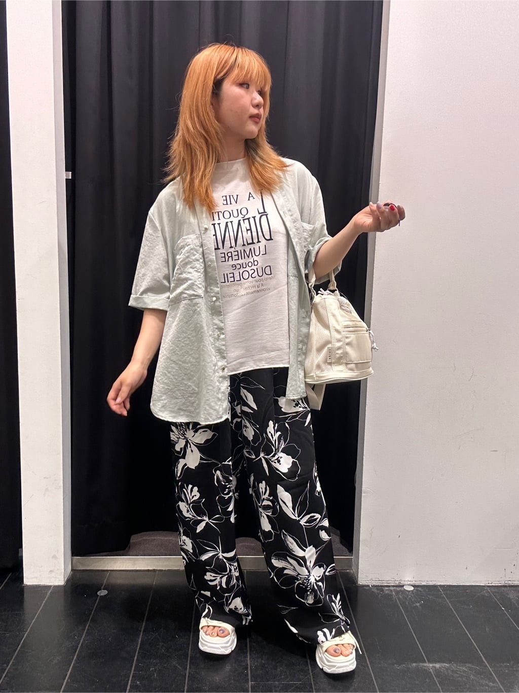 ひらのみさんの「THE SHOP TK｜」を使ったコーディネート