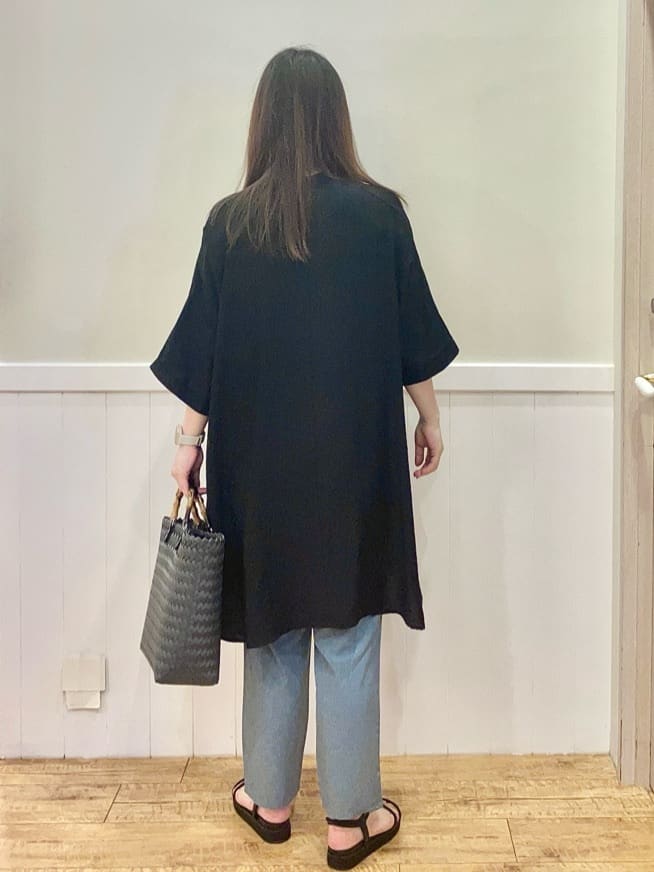 FUJIさんの「SHOO･LA･RUE｜◆【洗える/S-LL/ひんやり】ゆったりチュニックワンピース」を使ったコーディネート
