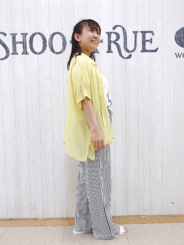 とろろさんの「SHOO･LA･RUE｜【S-LL/ひんやり/汗ジミ軽減/UVカット】グラフィックアソートTシャツ」を使ったコーディネート