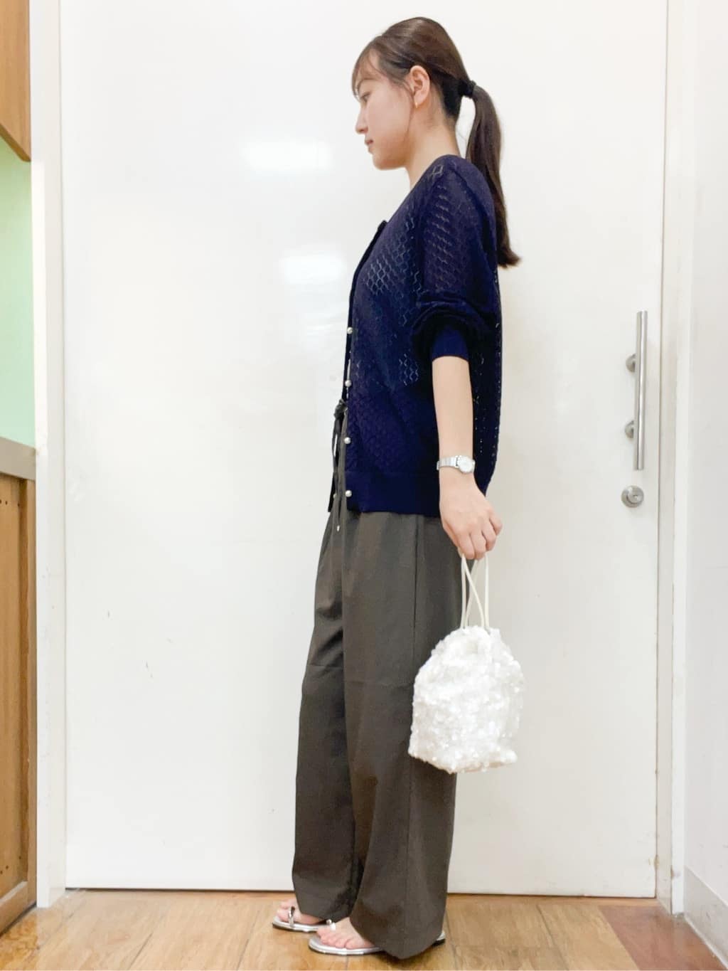 sakiさんの「SHOO･LA･RUE｜【着丈選べる】触れる度ひんやり ゆるきれい イージーワイドパンツ」を使ったコーディネート