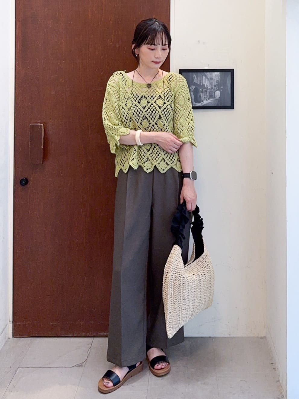𝐇𝐢𝐫𝐨𝐦𝐢さんの「SHOO･LA･RUE｜【2WAY】大人のほんのり甘いスタイルに クロシェレースカーディガン」を使ったコーディネート