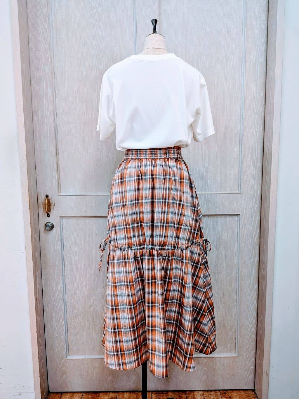 naoさんの「SHOO･LA･RUE｜◆【S-LL/ひんやり/UV】汗をかいても気になりにくい グラフィックTシャツ」を使ったコーディネート