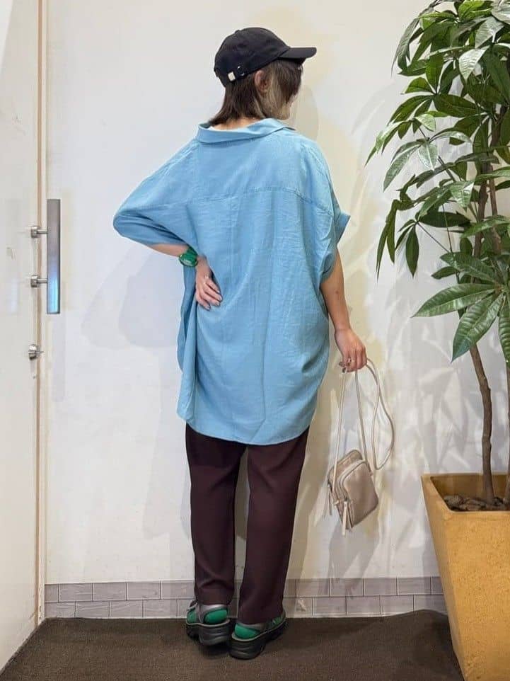 misakiさんの「SHOO･LA･RUE｜【ひんやり】すっきりきれいに体型カバー コクーンシルエットワンピース」を使ったコーディネート