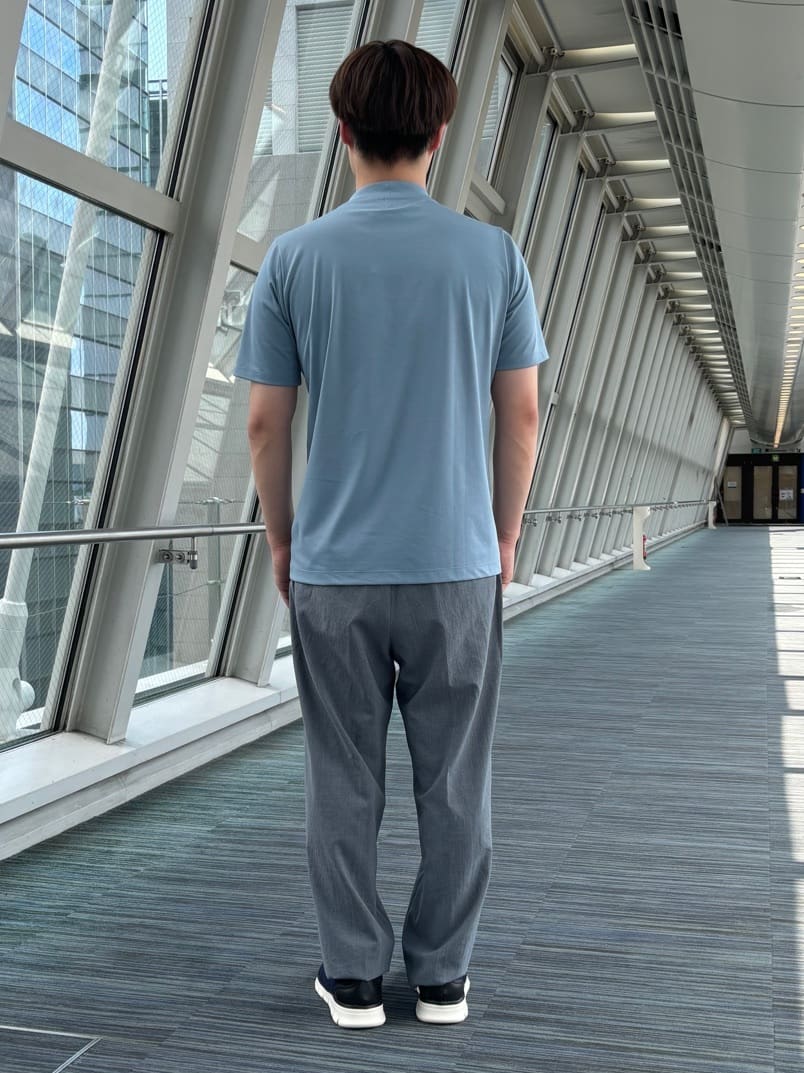 圭哉さんの「TAKEO KIKUCHI｜【抗菌防臭/シーズンレス】シアサッカー ジャージシャツ」を使ったコーディネート