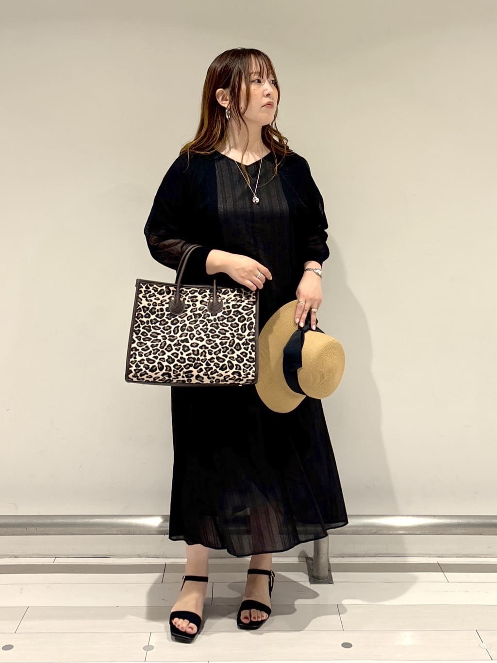 nakamuraさんの「Reflect｜◆【夏SALE／一枚で決まる◎／手洗い可】シアーストライプソフトAラインワンピース」を使ったコーディネート
