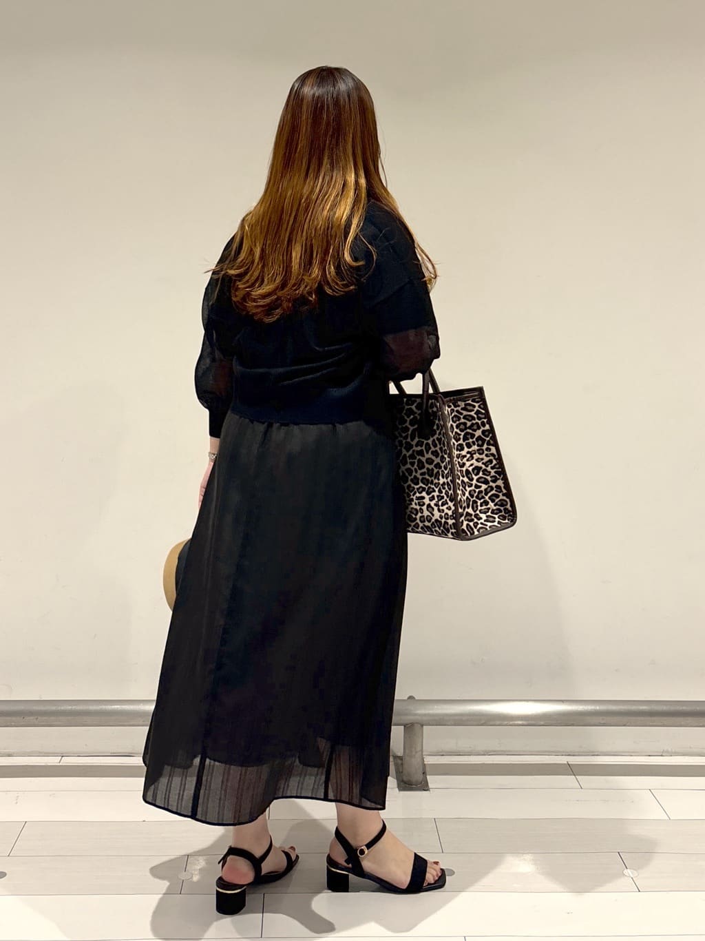 nakamuraさんの「Reflect｜◆【夏SALE／一枚で決まる◎／手洗い可】シアーストライプソフトAラインワンピース」を使ったコーディネート