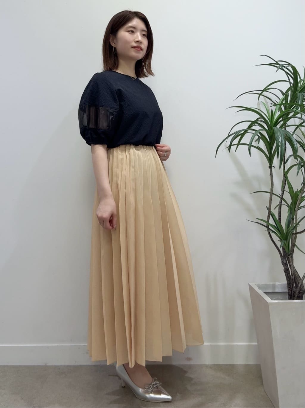 Suma Una本部スタッフさんの「SunaUna｜◆【5分袖】ボリュームパフスリーブトップス」を使ったコーディネート