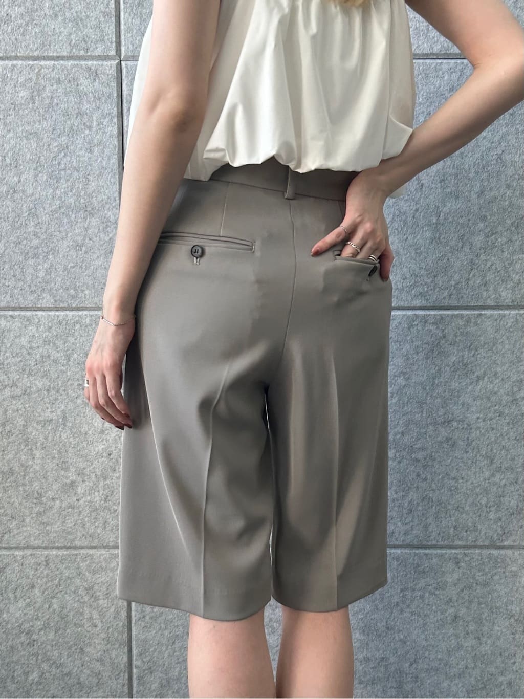 honoka Aさんの「CODE A｜Urban Tailor shorts」を使ったコーディネート