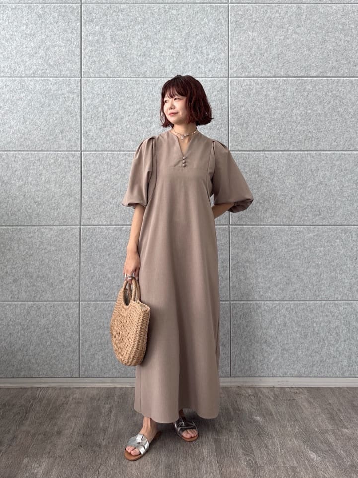 UKIさんの「INDIVI｜◆フォルムスリーブワンピース」を使ったコーディネート