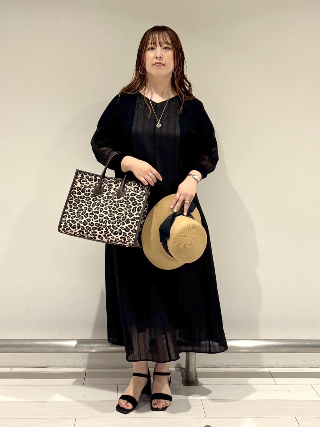 nakamuraさんの「Reflect｜◆【夏SALE／一枚で決まる◎／手洗い可】シアーストライプソフトAラインワンピース」を使ったコーディネート