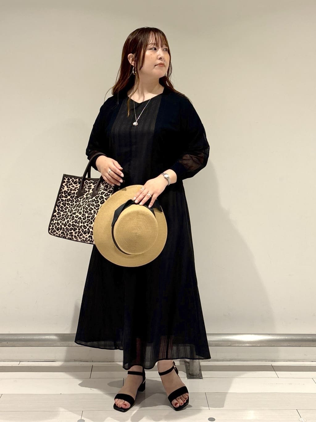 nakamuraさんの「Reflect｜◆【夏SALE／一枚で決まる◎／手洗い可】シアーストライプソフトAラインワンピース」を使ったコーディネート