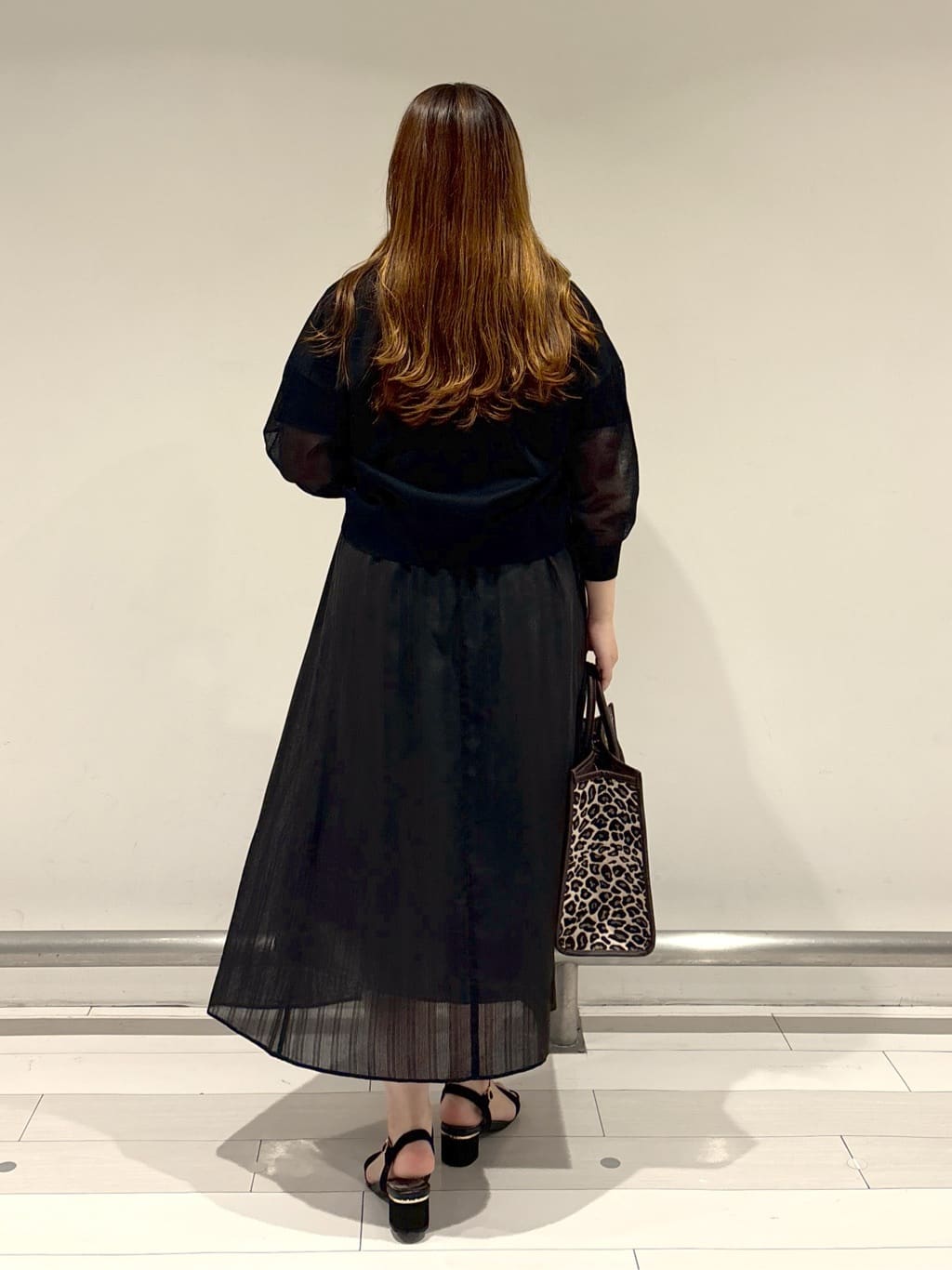 nakamuraさんの「Reflect｜◆【夏SALE／一枚で決まる◎／手洗い可】シアーストライプソフトAラインワンピース」を使ったコーディネート