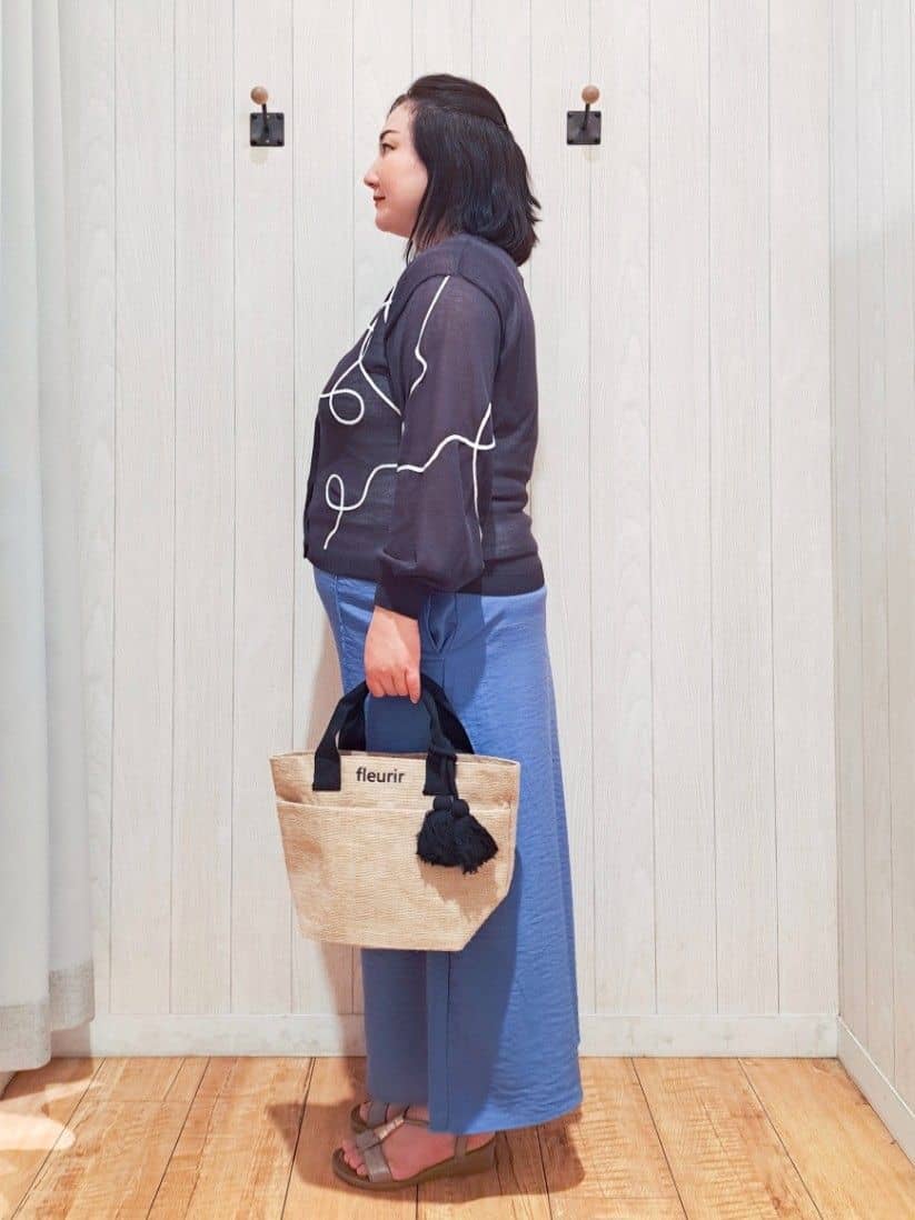 kotomiさんの「SHOO･LA･RUE｜ニュアンスデザインがこなれ見え 刺繍デザイン シアーカーディガン」を使ったコーディネート