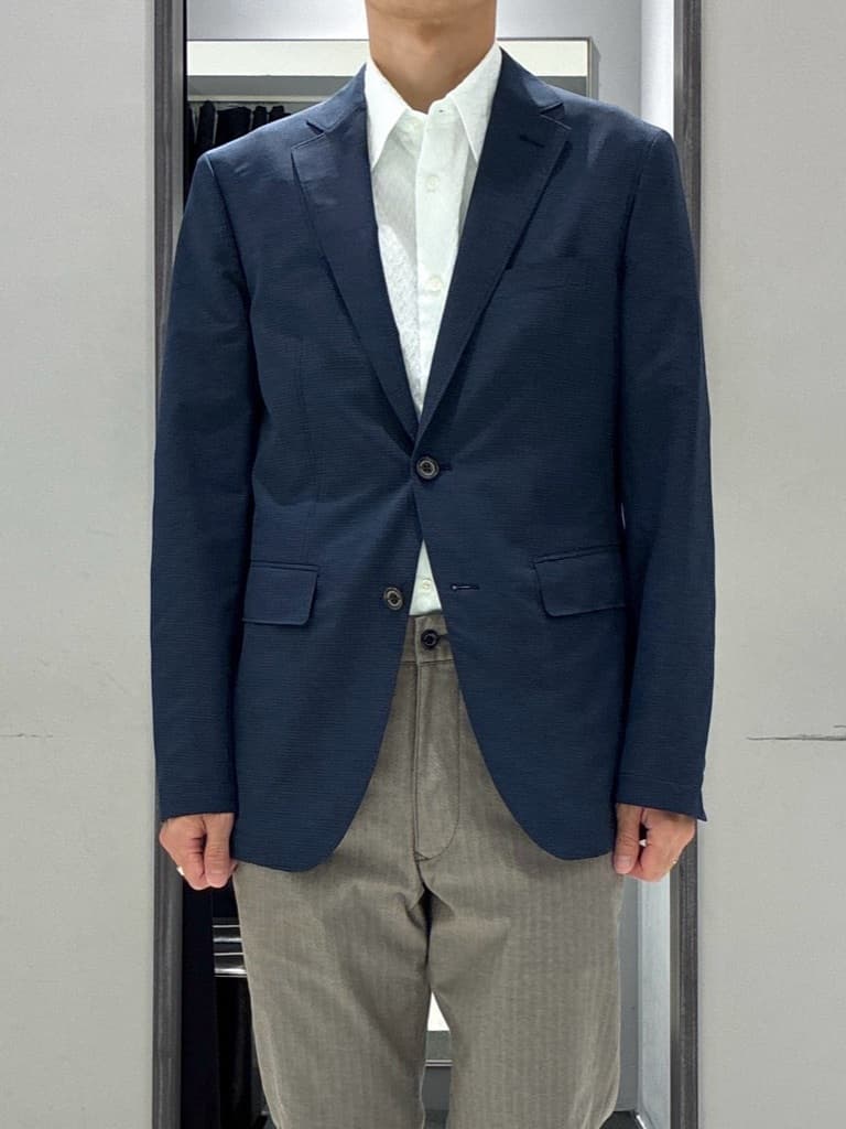 わいずみさんの「TAKEO KIKUCHI｜【抗菌防臭】COOL DOTS（R）ドビープリント ジャケット」を使ったコーディネート