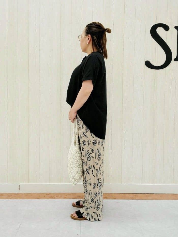 nanahachiさんの「SHOO･LA･RUE｜【洗える/プチプラ】大人の抜け感をプラスする バンドカラーシャツ」を使ったコーディネート