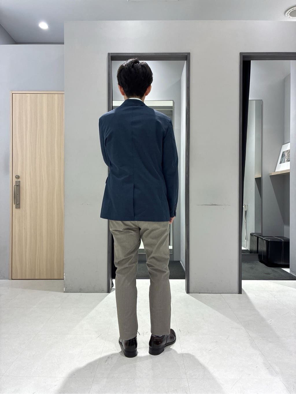 わいずみさんの「TAKEO KIKUCHI｜【抗菌防臭】COOL DOTS（R）ドビープリント ジャケット」を使ったコーディネート