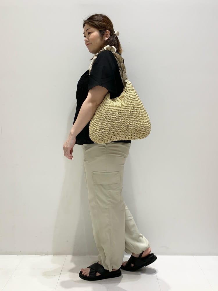 みいちゃんさんの「grove｜」を使ったコーディネート