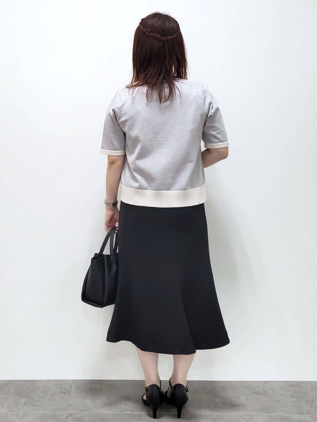 kinaさんの「index｜《美人百花掲載／XS-3Lサイズ》フレアスリーブバックシャントップス【接触冷感／UVケア／洗濯機洗い」を使ったコーディネート