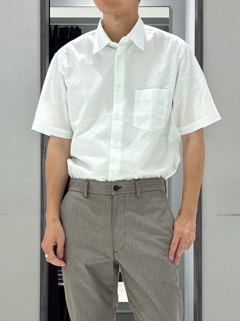 わいずみさんの「TAKEO KIKUCHI｜【抗菌防臭】COOL DOTS（R）ドビープリント ジャケット」を使ったコーディネート