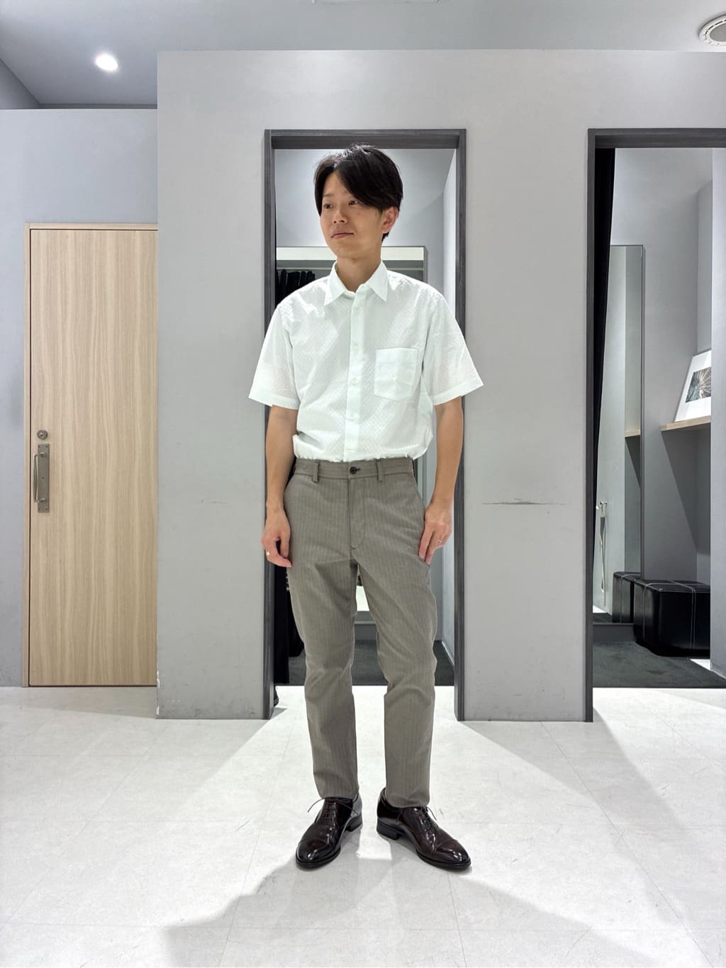 わいずみさんの「TAKEO KIKUCHI｜【抗菌防臭】COOL DOTS（R）ドビープリント ジャケット」を使ったコーディネート