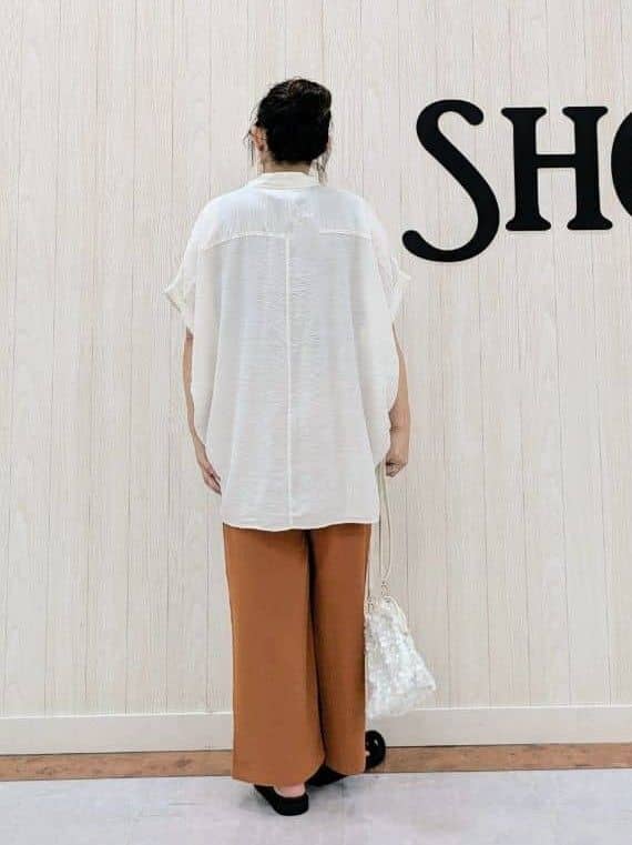 さくみぃさんの「SHOO･LA･RUE｜【ひんやり】すっきりきれいに体型カバー コクーンシルエットワンピース」を使ったコーディネート