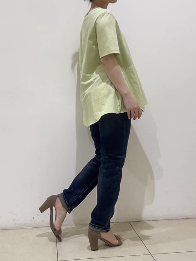 watanabeさんの「UNTITLED｜【Healthy DENIM&times;UNTITLED】別注 R Mrytle（リマートル）テーパードデニム」を使ったコーディネート