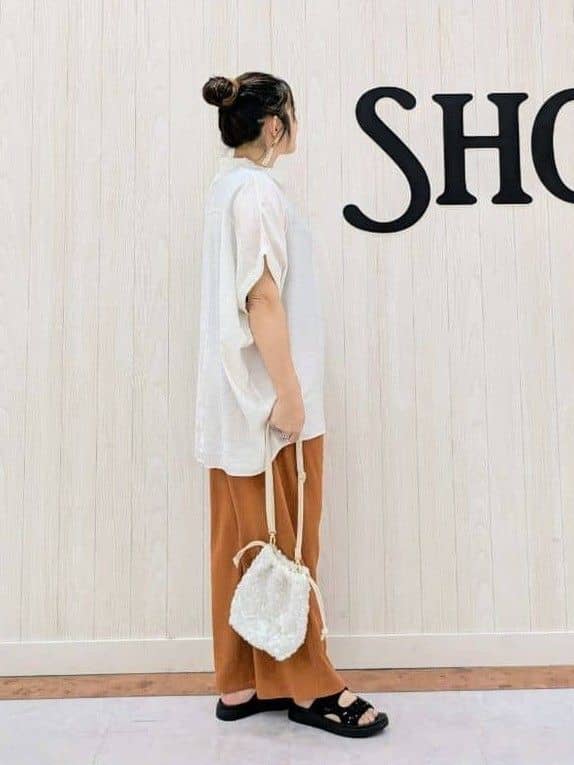 さくみぃさんの「SHOO･LA･RUE｜【ひんやり】すっきりきれいに体型カバー コクーンシルエットワンピース」を使ったコーディネート