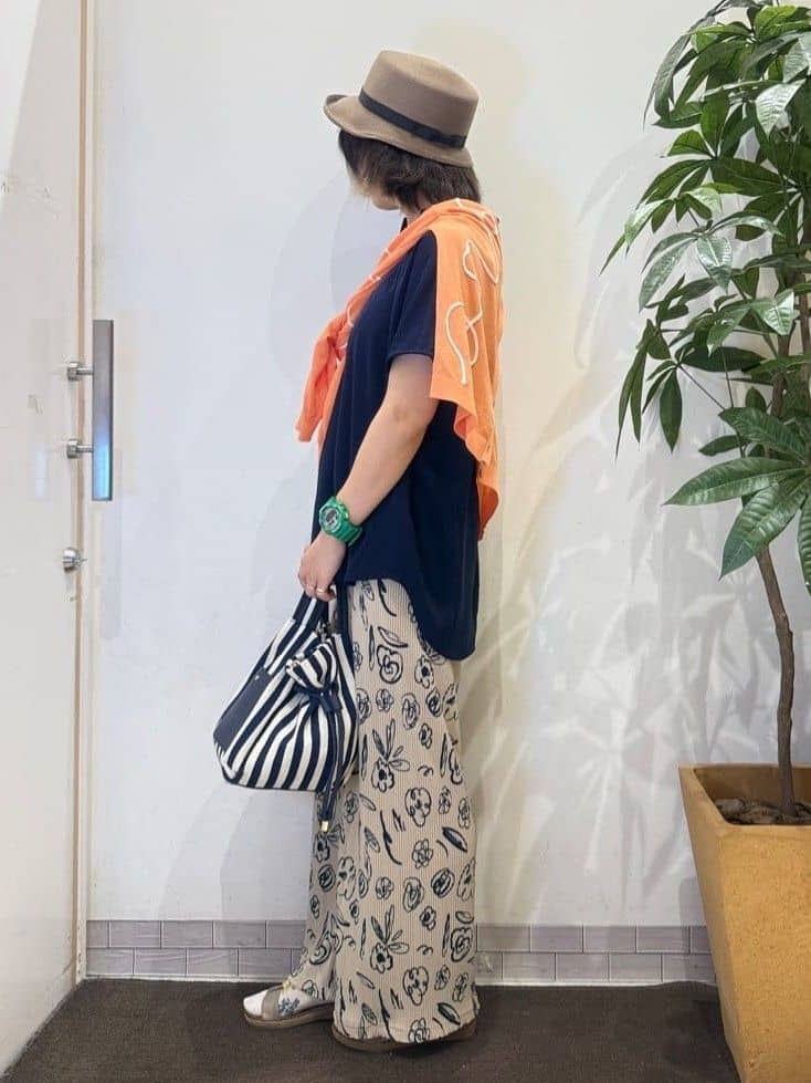 misakiさんの「SHOO･LA･RUE｜ニュアンスデザインがこなれ見え 刺繍デザイン シアーカーディガン」を使ったコーディネート