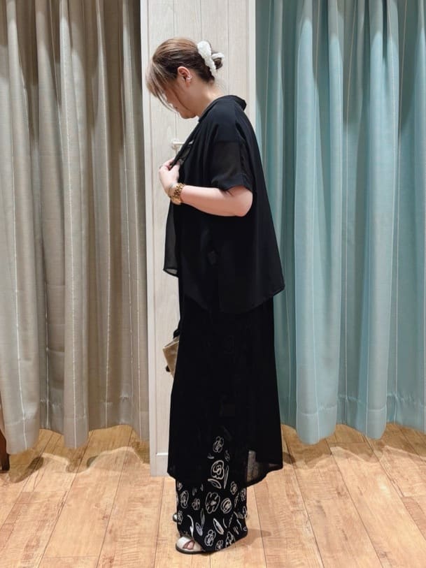 HANAさんの「SHOO･LA･RUE｜【洗濯機可/柄が選べる】さらさら楽ちん プリーツ ワイドパンツ」を使ったコーディネート