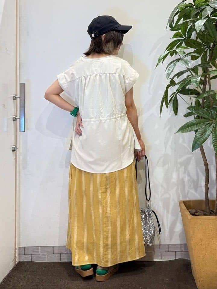 misakiさんの「SHOO･LA･RUE｜【S-LL】シルエットが変えられる ウエストリボンブラウス」を使ったコーディネート