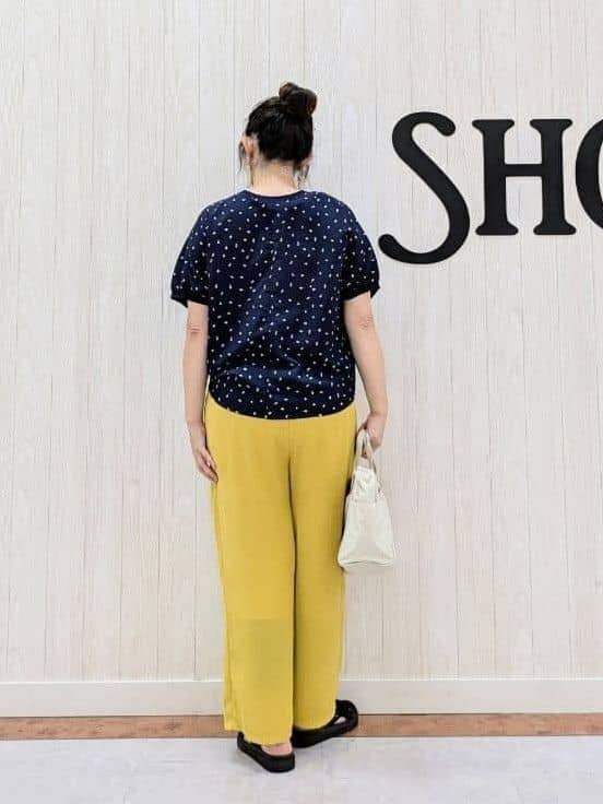 さくみぃさんの「SHOO･LA･RUE｜◆【S-LL/ひんやり】さらりと涼やか イージーワイドパンツ」を使ったコーディネート