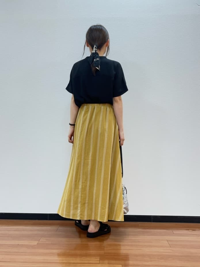 himiさんの「SHOO･LA･RUE｜【洗える/プチプラ】大人の抜け感をプラスする バンドカラーシャツ」を使ったコーディネート