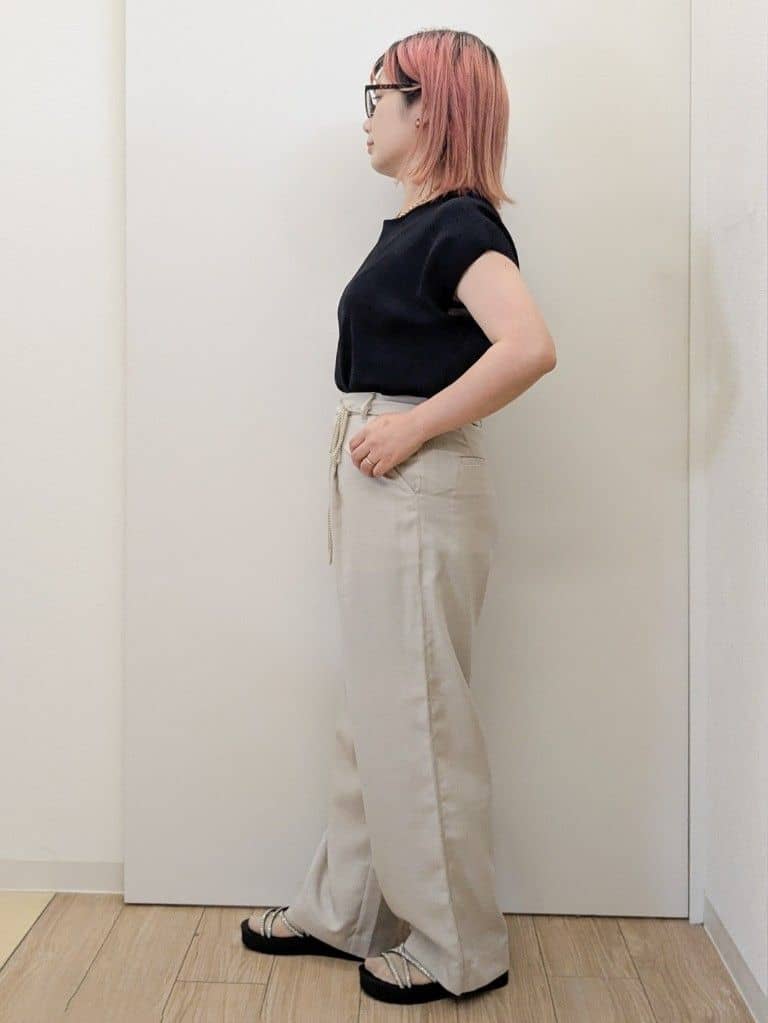 minさんの「grove｜ロープベルトで差がつく 洗練リラックスパンツ」を使ったコーディネート