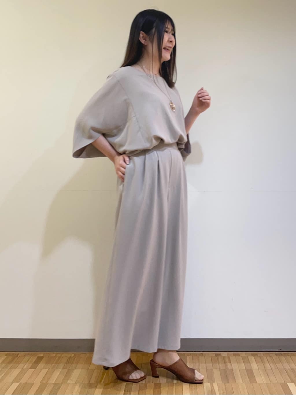 フナキさんの「UNTITLED｜◆ビッグトップネックレス」を使ったコーディネート