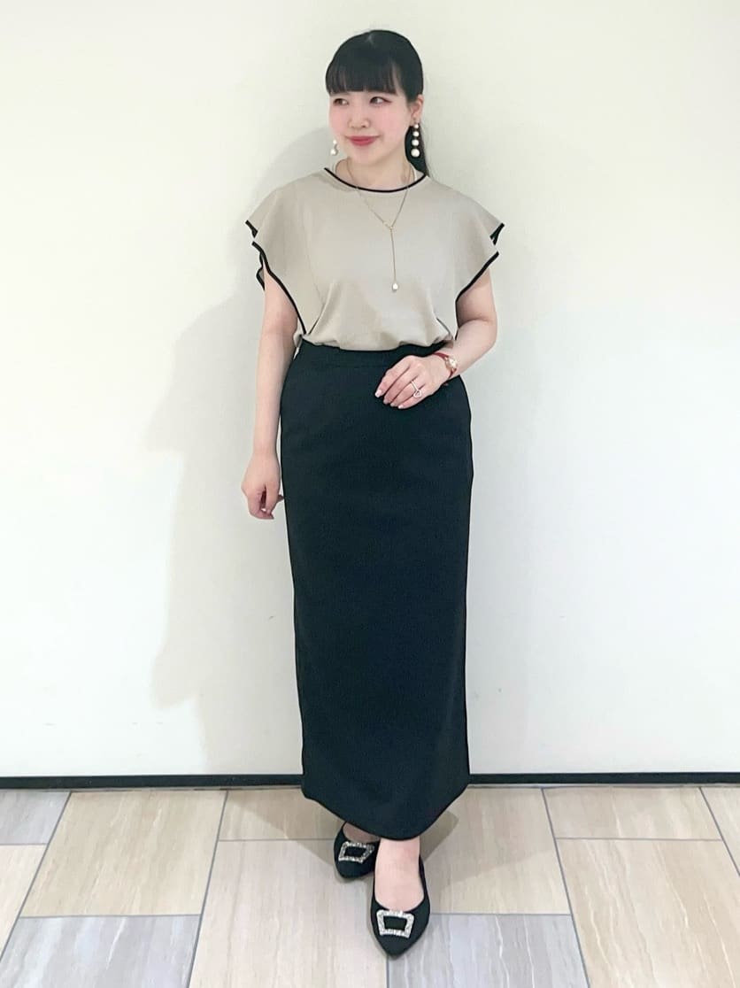 Mitsukiさんの「UNTITLED｜【後ろウエストゴム/ストレッチ性/オンオフ】ジャージナロースカート」を使ったコーディネート